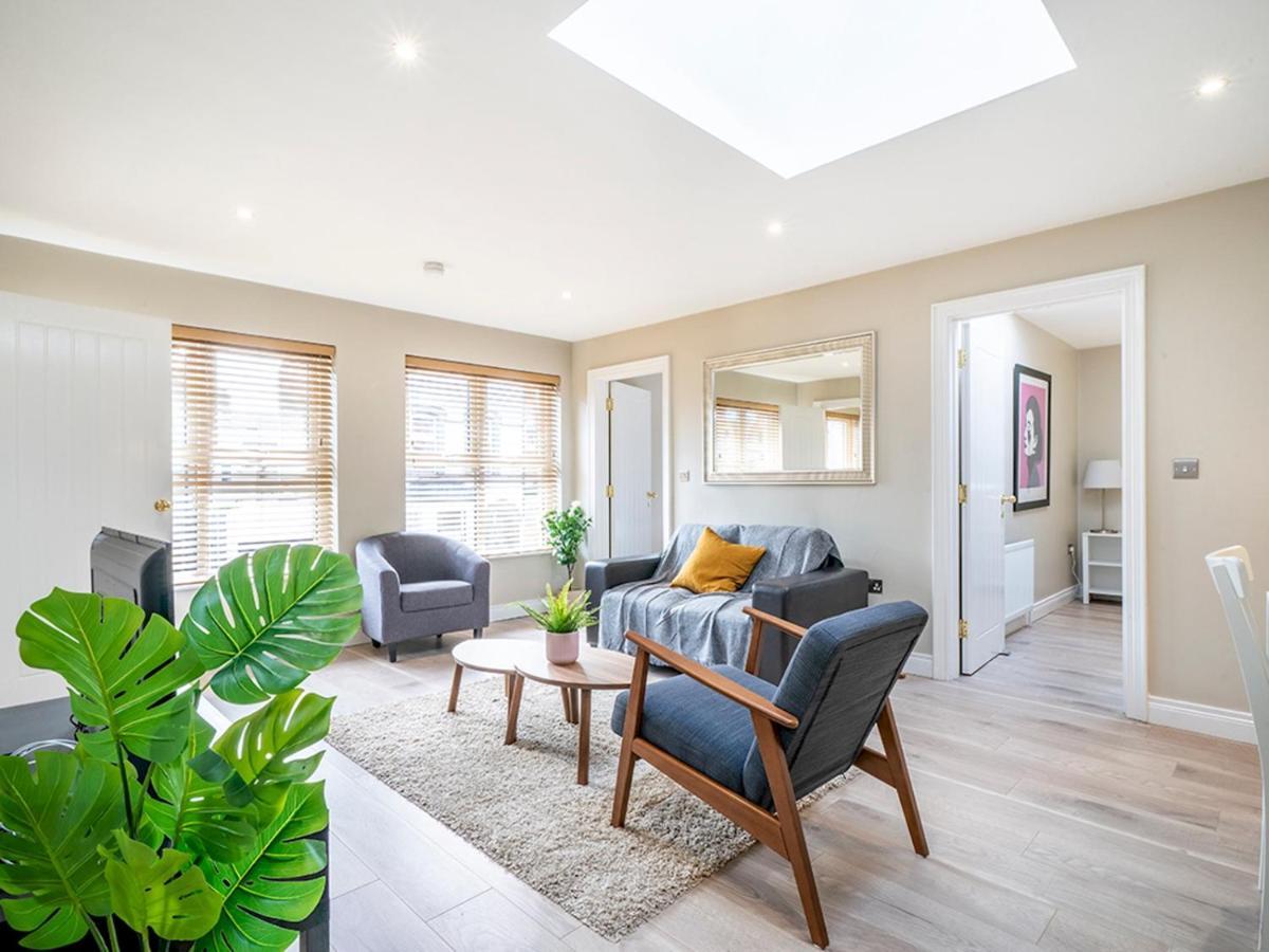 Apartment Pass The Keys Stunning 2br Apt In Fab Location With Top Amenities Belfast